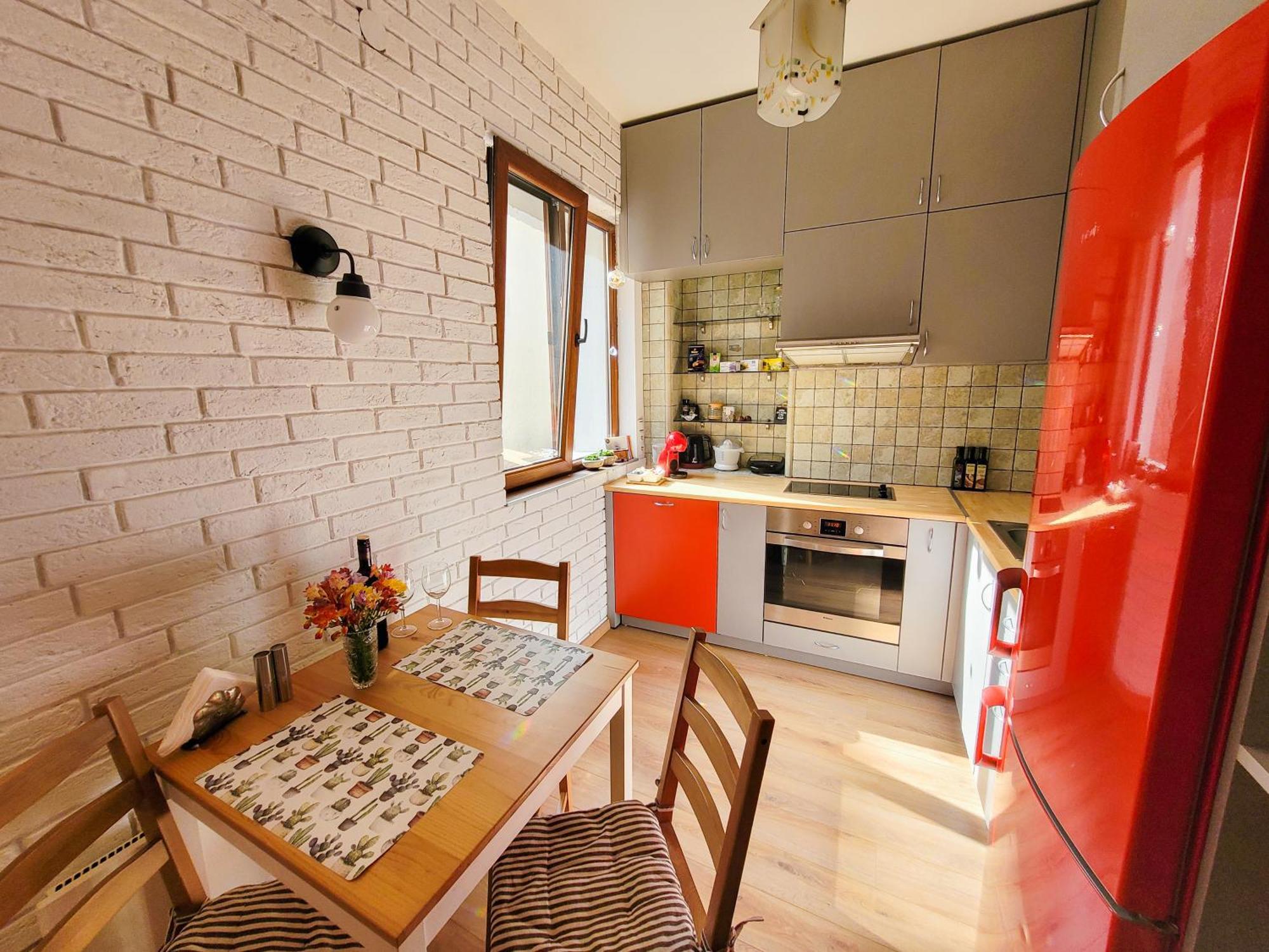 Spacious 1 Bed Flat Near Vitosha Blvd Sofia Exterior photo